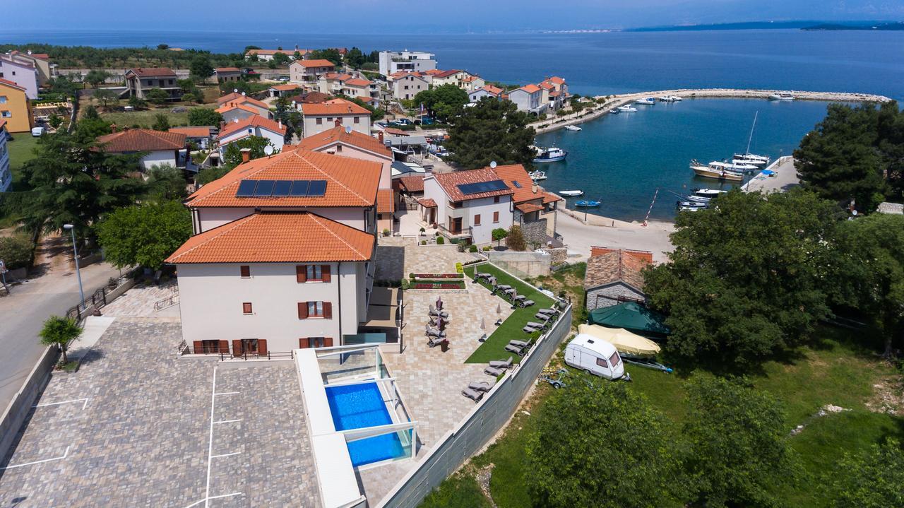 Villa Aria Малинска Экстерьер фото