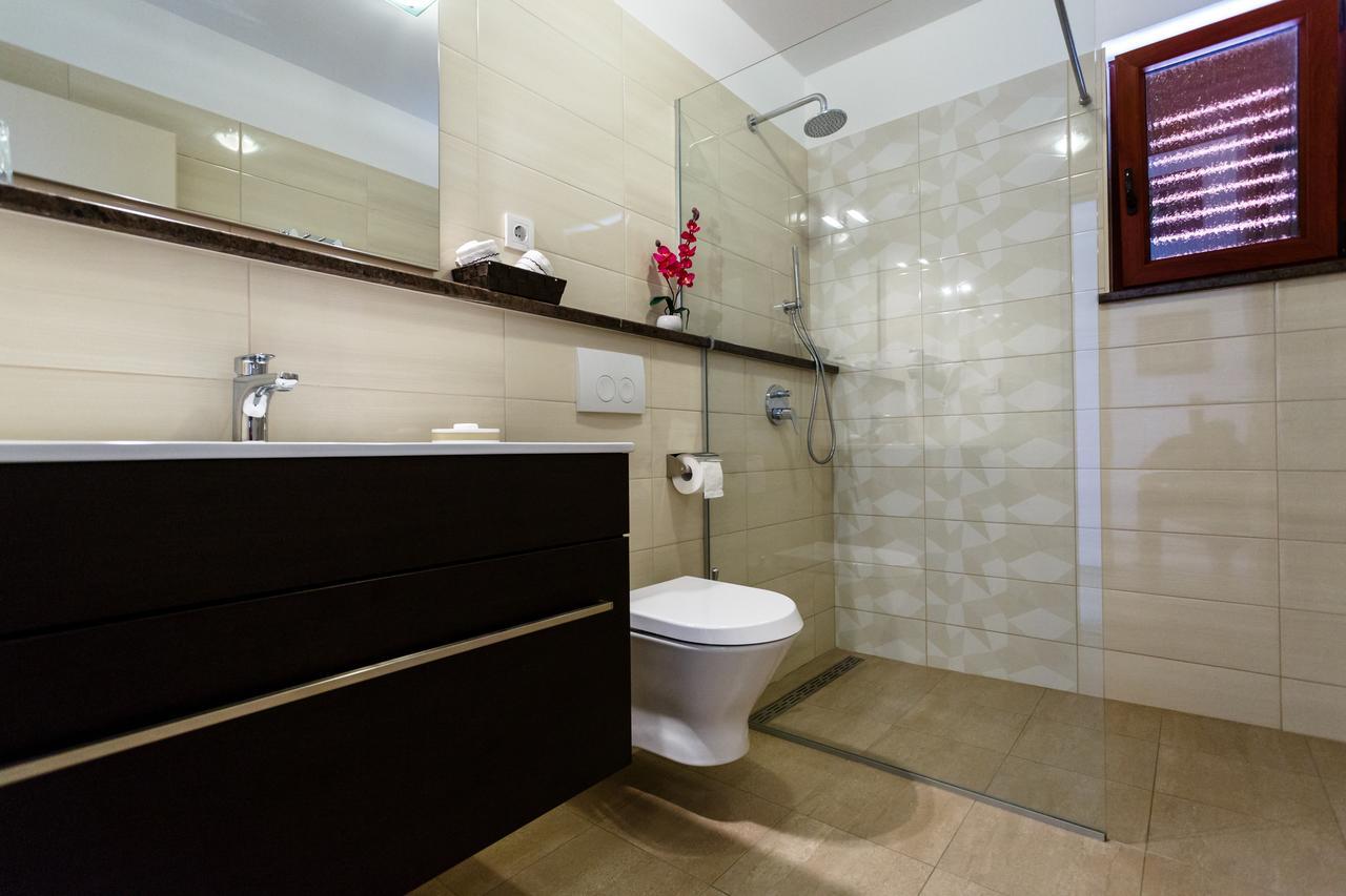 Villa Aria Малинска Экстерьер фото
